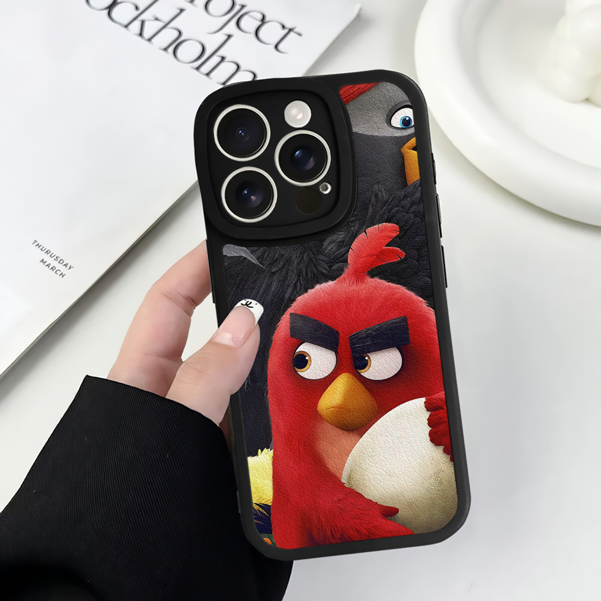 （画像用） Angry Birds アングリーバード 【iPhone 16シリーズ対応】シリコンスマホケース（レザー調） 材質：シリコン